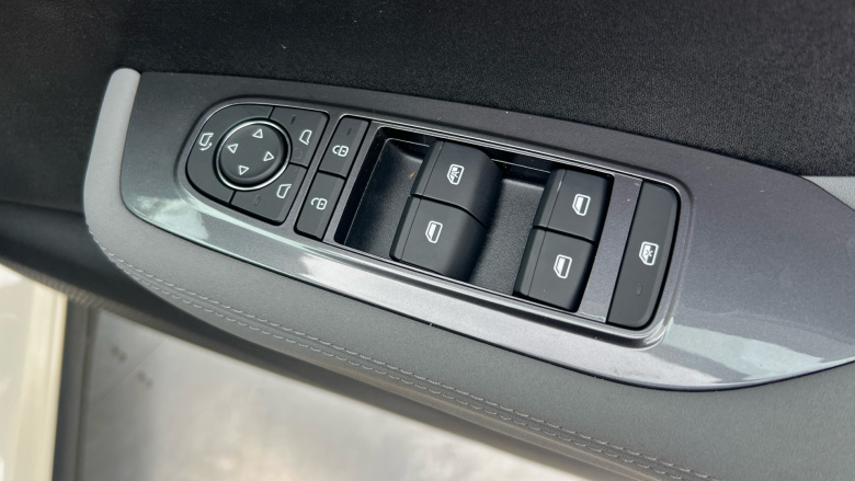 BYD Dolphin Surf 65kW Boost 43kWh 5dr Auto Electric Hatchback